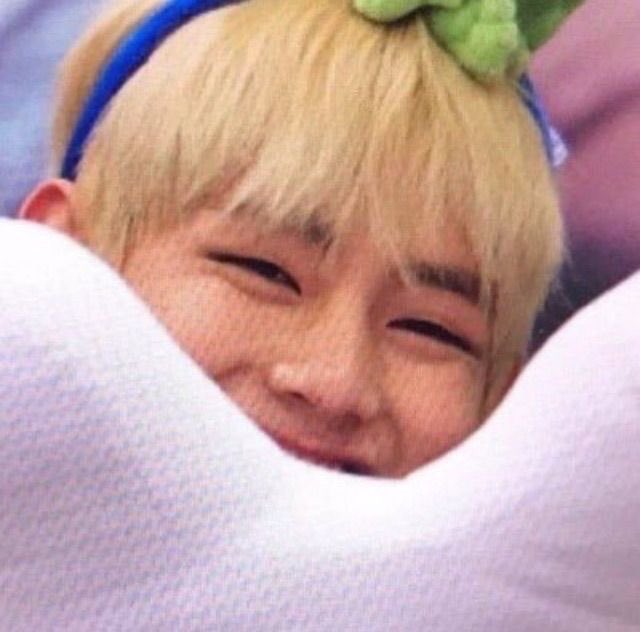 our tete being the fake maknae — a thread