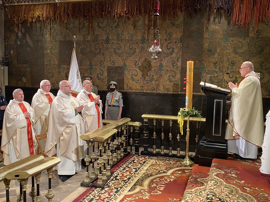 JasnaGoraNews's tweet photo. NA #JASNAGÓRA, W INTERNECIE, W SERCU z niewielkim udziałem harcerzy,g��. online,odbyła się 25.Pielgrzymka ZHP w duchu dziękczynienia za wielkich nauczycieli patriotyzmu św. Jana Pawła II i #PrymasWyszyński Młodzi prosili o pogłębianie się ducha solidarności,służby,miłości Ojczyzny https://t.co/vcpTzRj53Z