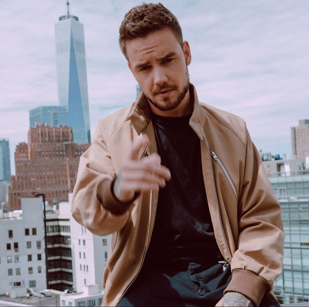 — a thread of Liam Payne, but he grows older if you keep scrolling.