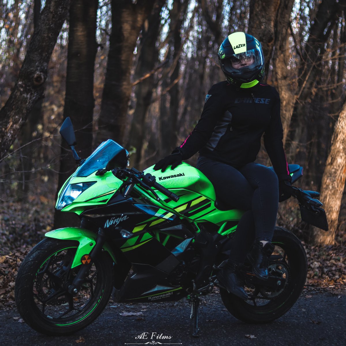 raluca_ele's tweet photo. #ForeverTwoWheels https://t.co/FyIFIWZgR1