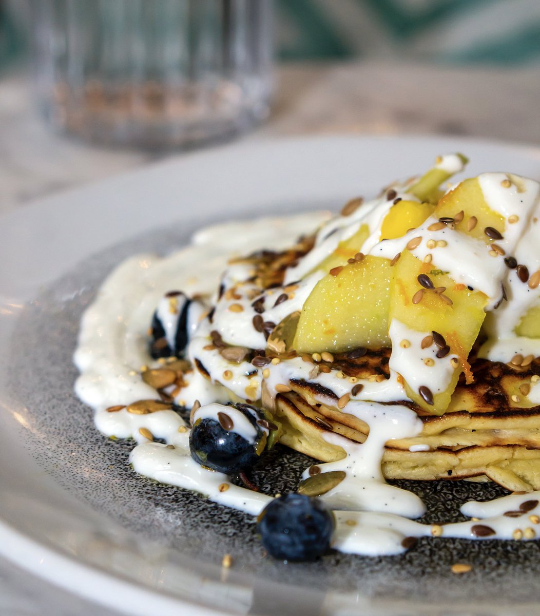 🥞Recipe klaxon! A long sunny bank holiday weekend needs pancakes. 𝗥𝗶𝗰𝗼𝘁𝘁𝗮 𝗽𝗮𝗻𝗰𝗮𝗸𝗲𝘀, 𝗳𝗿𝘂𝗶𝘁 𝘀𝗮𝗹𝗮𝗱, 𝘆𝗼𝗴𝗵𝘂𝗿𝘁 &amp; 𝘁𝗼𝗮𝘀𝘁𝗲𝗱 𝘀𝗲𝗲𝗱𝘀 (serves 4)⁣: instagram.com/p/CAkBDJOHmr7/…