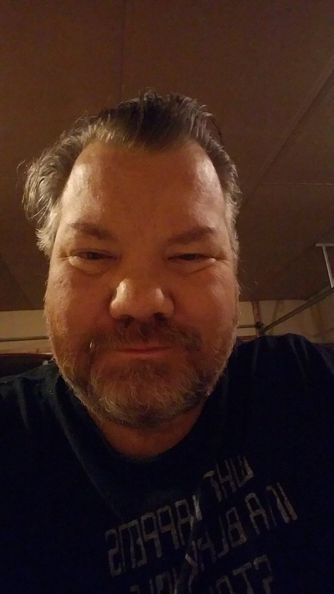 KinkyIs's tweet photo. @AliceSkary I like karaoke, but can't do it currently. And I need a haircut. https://t.co/AJvQULrRKB