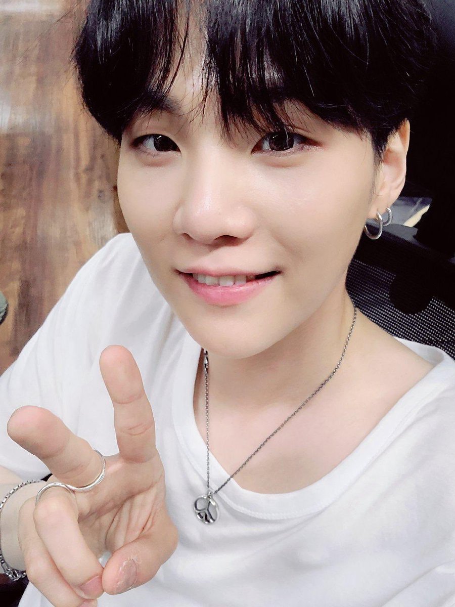 Min yoongi nero superior e nessuno potrà convincermi del contrario