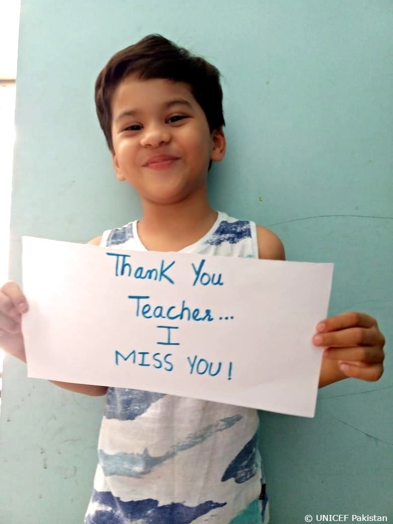 UNICEF's tweet photo. Dear teacher, thank you for ______.

Fill in the blank, and join these students in Pakistan in appreciating those who are stepping up to make sure kids keep learning during #COVID19. 

Thank you teachers! 💙 https://t.co/ZaipQ1cxGE