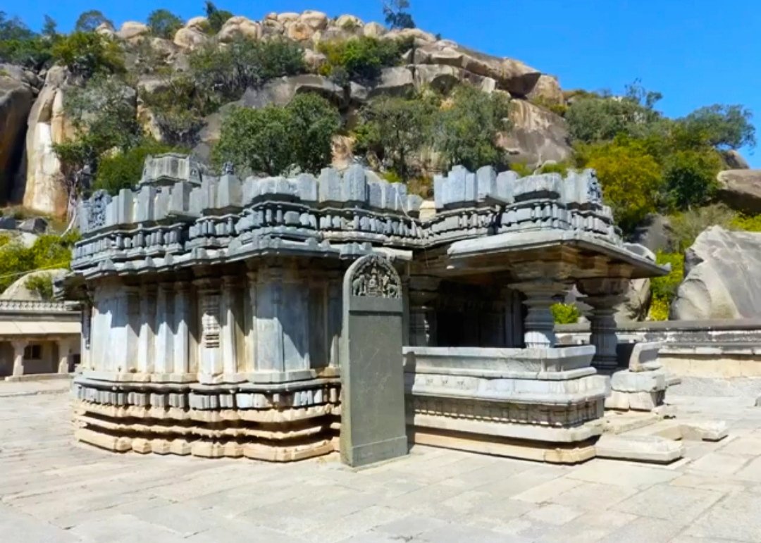 The shilalekh which mentions the details of who made this Temple under whose guidance it was being made and which empire it was at the time of construction