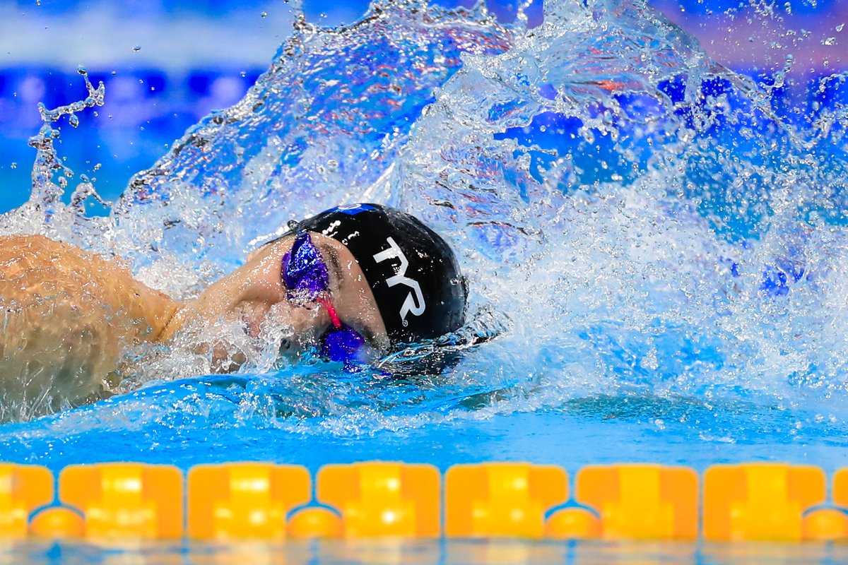 Aquatics_GB's tweet photo. 📸 SPLASH Photography! Can you identify the four athletes partially obscured in the photographs below? 💦🤔 #splashphotography https://t.co/QdlnQBp3hF