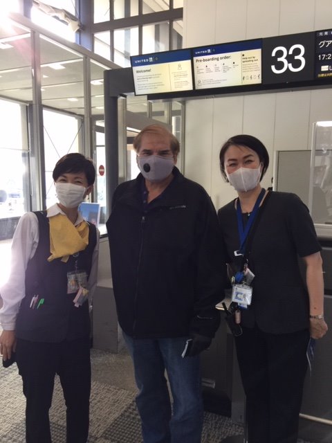 Welcome to Narita! GSR escorted GS Mr.Torres for both ways between gate and lounge. GSR appreciated him flying with us even long layover at NRT. He said he loves UA and continues to fly with us! Thank you! We are #Beingunited & #UnitedTogether with customers! @weareunited