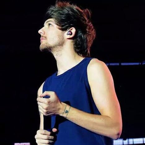 All Of Dawn's Voices²⁸💙I Love Louis⁹¹💙 Fan acc on X: ☆💙Louis Tomlinson in  Blue💙☆ ♡~ A Thread ~♡  / X