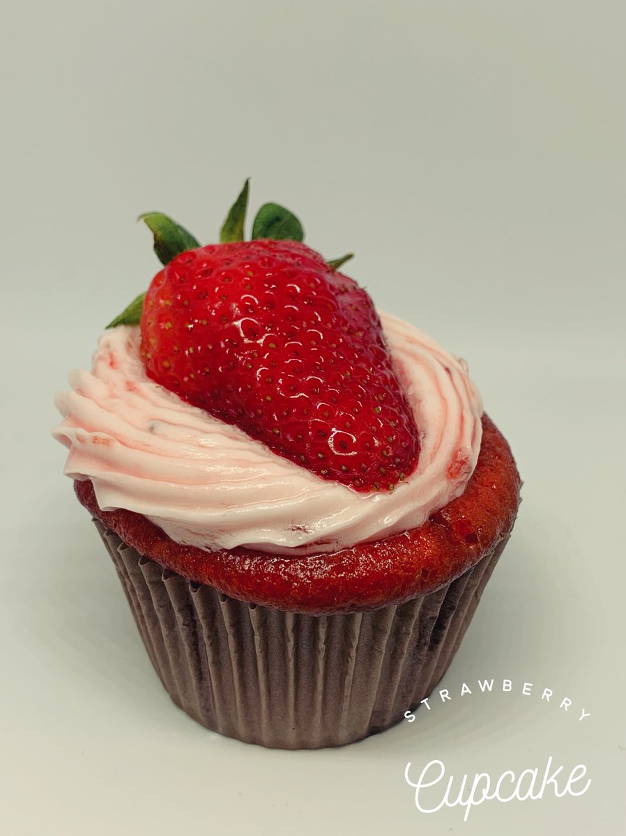 TreatsbyCayBris's tweet photo. Dreaming of cupcakes 😋 #delicious #sweets #dessert #birthdays #sweetgifts #partyfavors #weddings #sweetstable #sweetstables #kidsparty #partyideas #dmvbaker #dmvcupcakes #dccakes #mdcakes #vacakes https://t.co/eCupU3dVOG