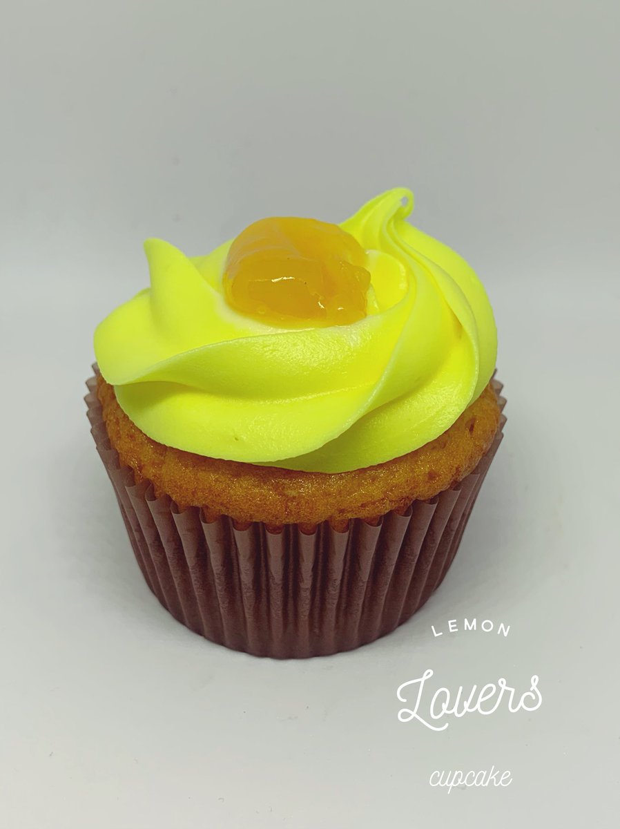 TreatsbyCayBris's tweet photo. Dreaming of cupcakes 😋 #delicious #sweets #dessert #birthdays #sweetgifts #partyfavors #weddings #sweetstable #sweetstables #kidsparty #partyideas #dmvbaker #dmvcupcakes #dccakes #mdcakes #vacakes https://t.co/eCupU3dVOG