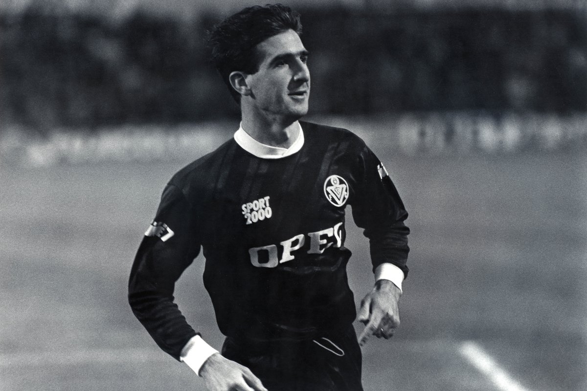 Girondins English on X: Happy birthday the King ! 👑 Eric Cantona is  celebrating his 54th birthday today ! https://t.co/h5PvYRO1g9 / X