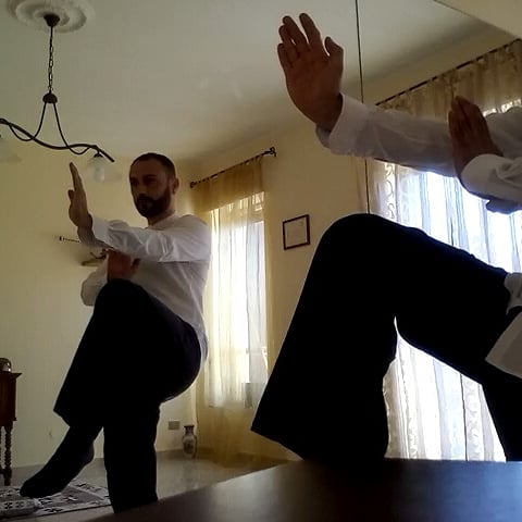 MaxSciarabba's tweet photo. La cosa migliore e più sicura è avere equilibrio nella tua vita, riconoscere i grandi poteri attorno a noi ed in noi. Se riesci a farlo, e vivere in quel modo, sarai davvero una persona saggia. https://t.co/UTeo24qqp6
