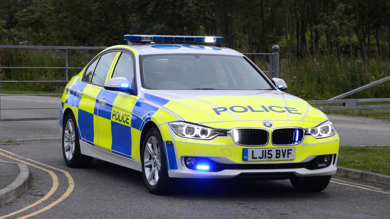 Lawrence Whittaker On Twitter Baddies Are Escaping Choose Your Police Car Volvo T5 Subaru Gb270 Bmw X5 3 0d Bmw 330d Se Policeinterceptors - cambridgeshire constabulary roblox on twitter the bmw x5