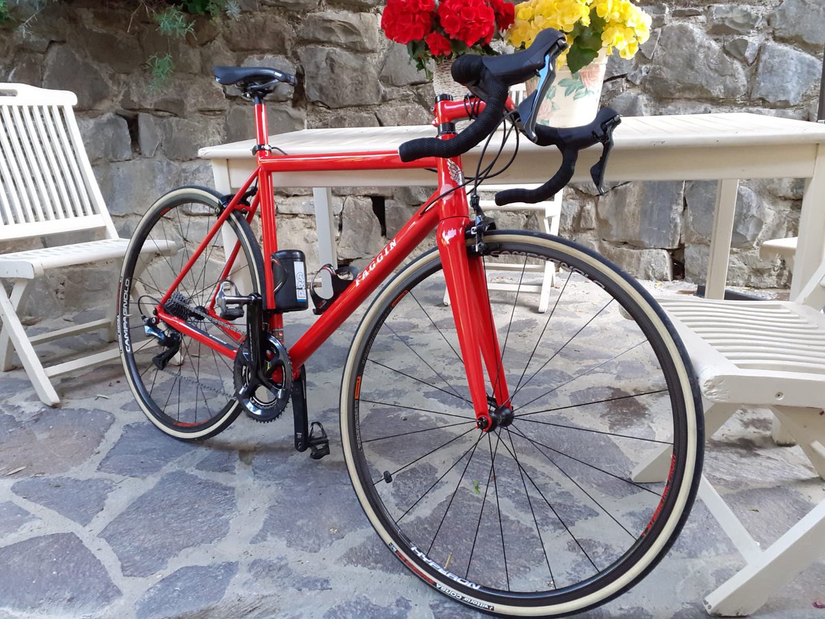 FagginBikes's tweet photo. When DARIO frameset become a complete bike.

#faggin #fagginbikes #handmade #madeinitaly #dario #roadbike #familybusiness #familytradition https://t.co/eFEMJiJ9qm