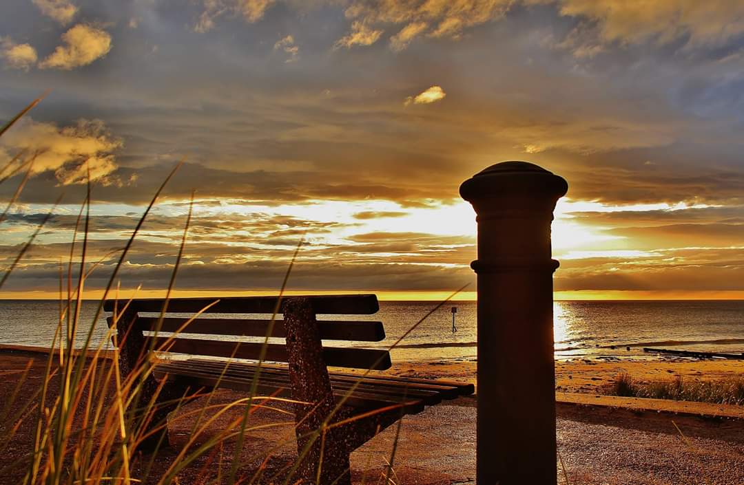 VeeRichards's tweet photo. Stunning sunrise on Redcar beach #Redcar #Yorkshire #Simplyexquisite
https://t.co/ZSQSQXKh1W https://t.co/B4YZuYOrDZ