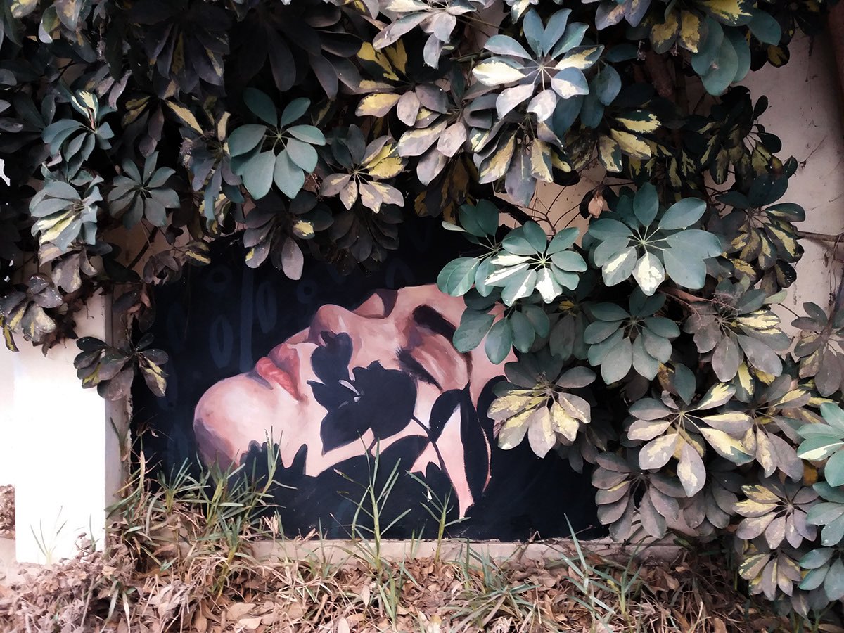 _catgee's tweet photo. ‘There is a sun within every person.’ ~ Rumi

Feeling your warmth and kindness. Thanks for being there #HappySunday all.

[‘Nature’ #streetart by #Chram] https://t.co/HKu2YIFfXG
