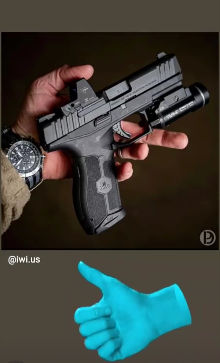 IntlIwi's tweet photo. IWI UZIPRO &amp; TAVOR   IG@iwi_intl00 https://t.co/2uQTirQ7YY