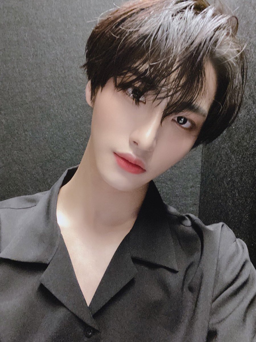 ATEEZofficial's tweet photo. [#성화] 이 밤에 모든 것이 다 빛을 잃어도
언제든지 찾아갈게 너의 곁으로
#ATEEZ #에이티�� https://t.co/h0aI7vrhDZ