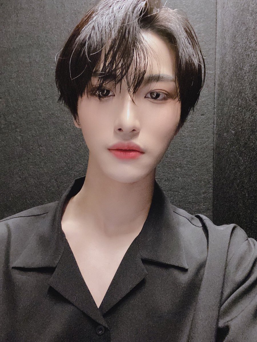 ATEEZofficial's tweet photo. [#성화] 이 밤에 모든 것이 다 빛을 잃어도
언제든지 찾아갈게 너의 곁으로
#ATEEZ #에이티�� https://t.co/h0aI7vrhDZ