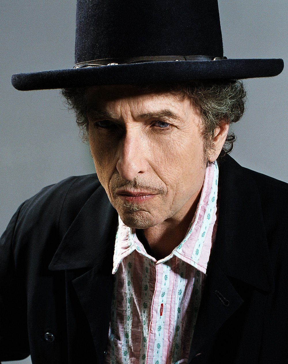 Happy birthday Bob Dylan! Born on May 24, 1941. 

May you stay forever young. 
