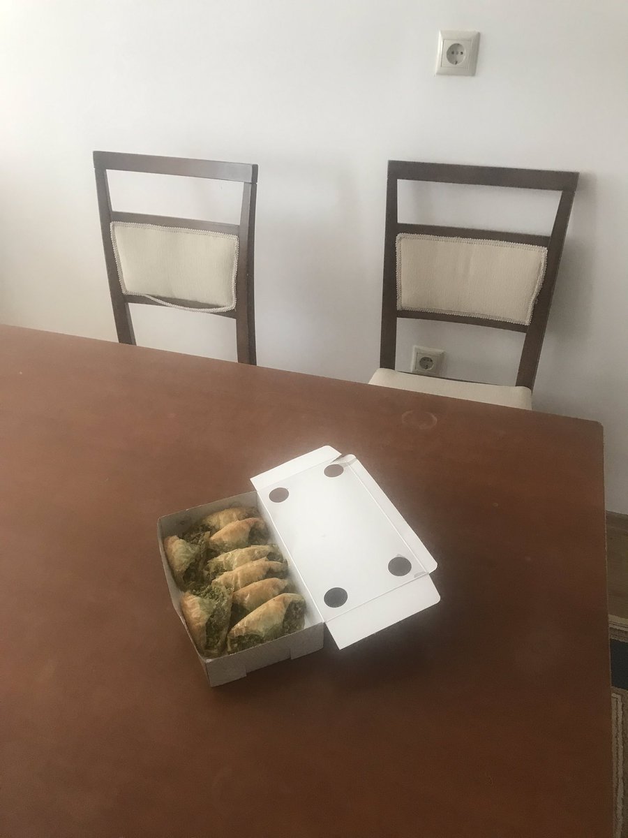 #BuBayram paketler küçük, masa sahipsiz, sandalyeler öksüz ama #EvdeHAYATvar