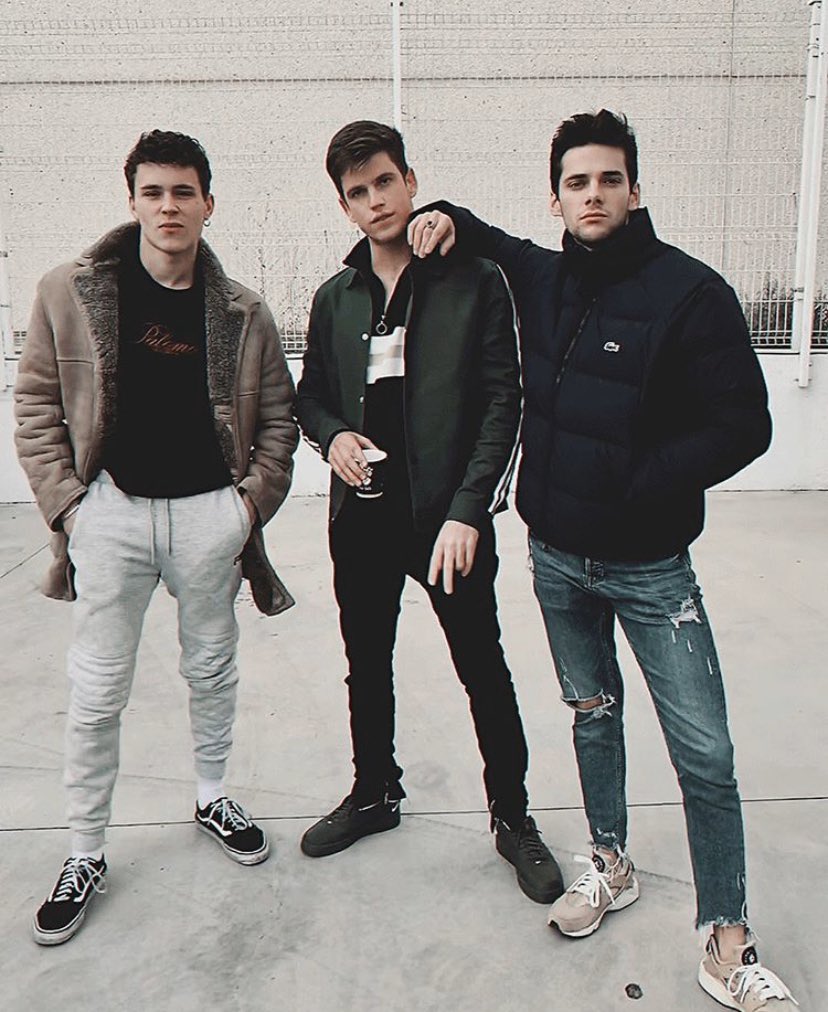 e c’ho la gang dietro me che fa bang se lo chiedo