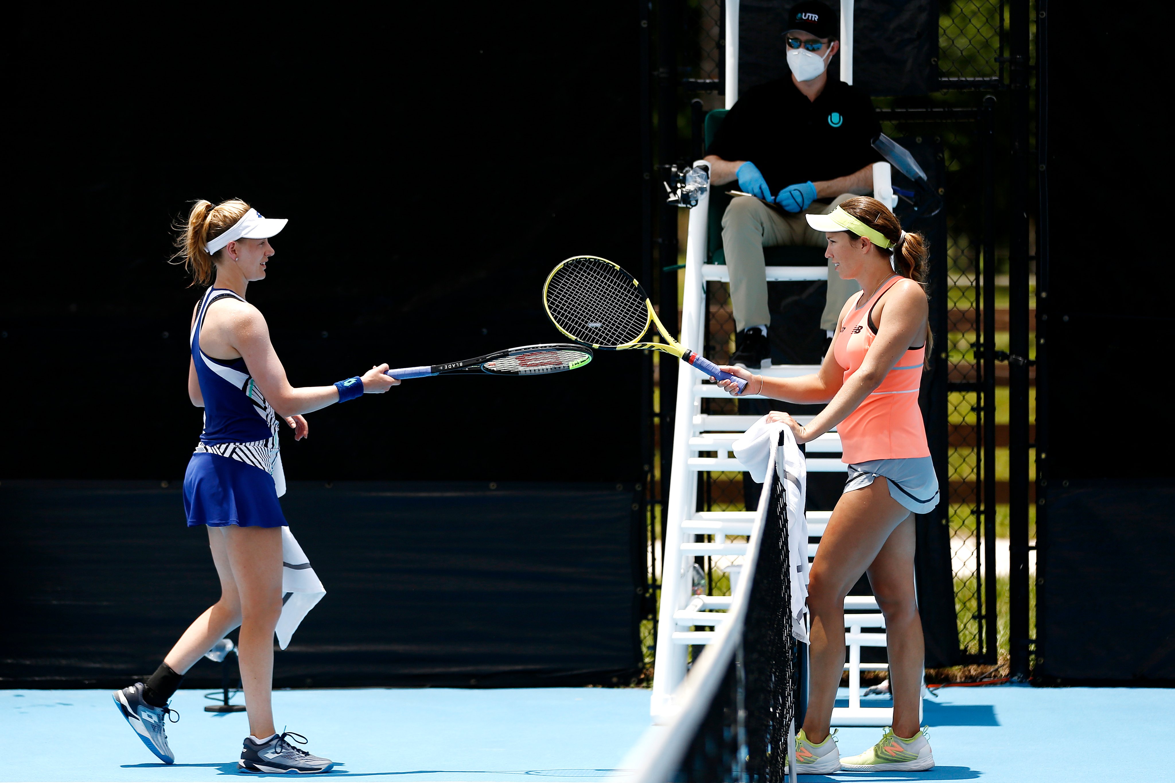 Player shaking hands while maintaining distance at UTR Pro Match Series. (Credits: Twitter/ UTR Pro)