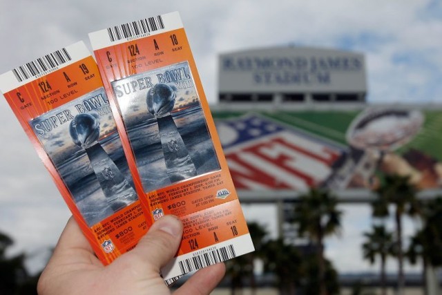 LUFAOficial's tweet photo. Compartimos el link de nuestra participación de la semana pasada en la mesa de @WeekendDepUy en @Oceano939 🎙 hablando un poco del mundo de la NFL, la NCAA y las entradas a los juegos.
➡️
https://t.co/kjdu2ZY4YA

#LUFA #CHARRUAS #RADIO #WEEKENDDEPORTIVO #OCEANOFM #NFL #NCAA https://t.co/3n8oWFuppy