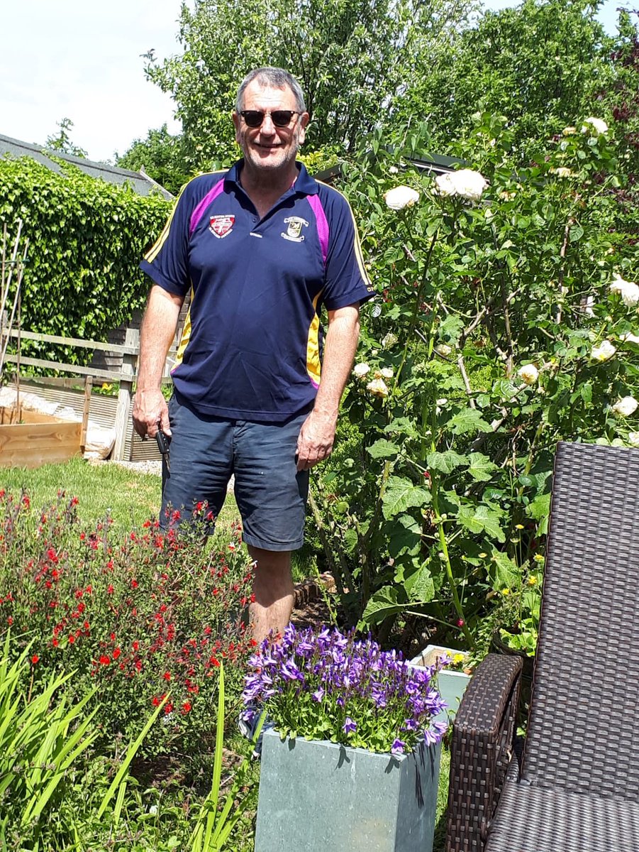 KCrokesGAAClub's tweet photo. #CoastForCrokes - We have travelled 13,000km, €28,000 raised and 1,500+
members photographed in Purple &amp; Gold. Once we raise €28,000 we will have an exclusive photograph of Mark Cregg. Once we raise €30,000, @karlmanning5 and @robcarberry will show their true colours! https://t.co/pl0yvsxizW