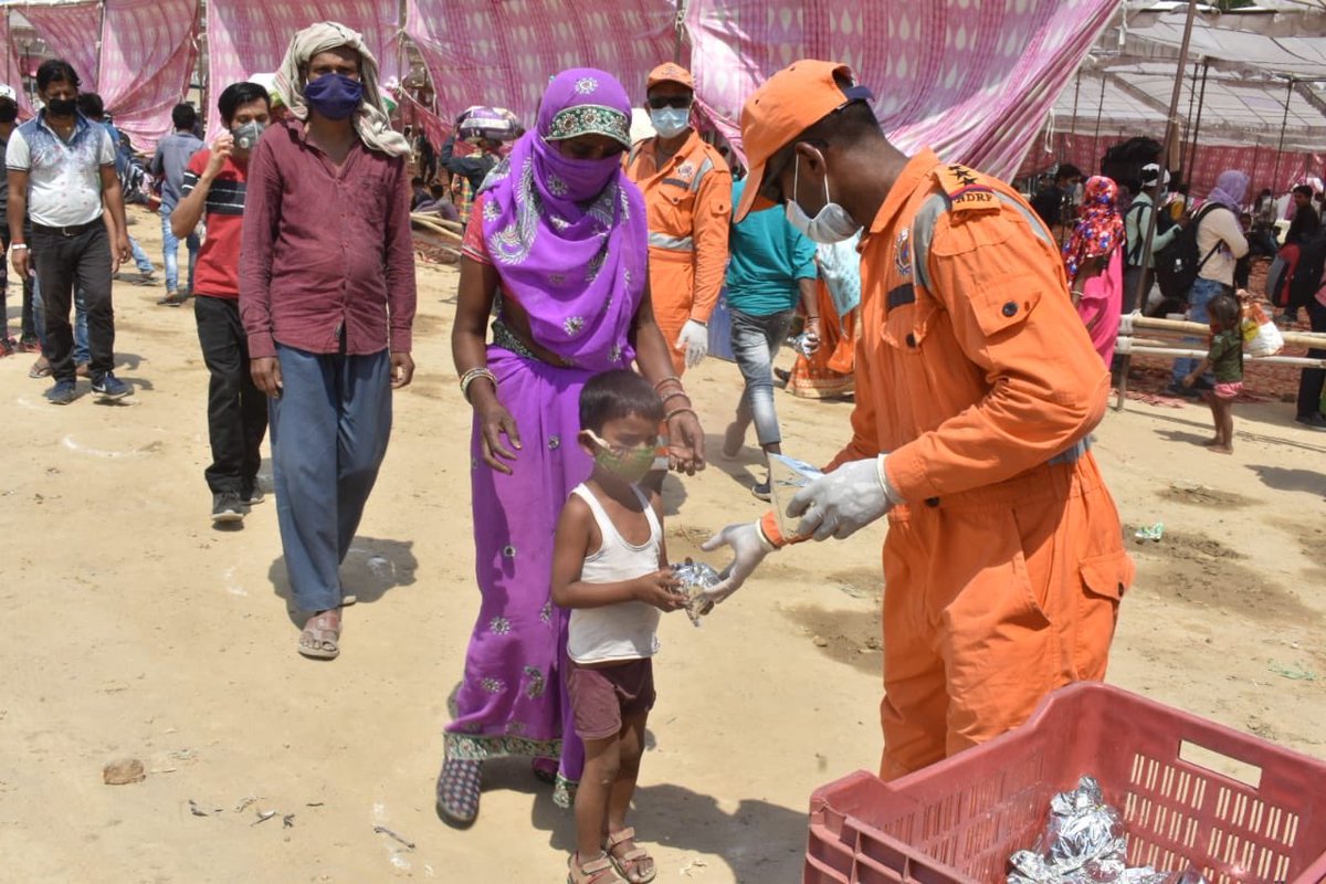 TheVikasKhanna's tweet image. Living for these moments. 
Thank you @NDRFHQ @satyaprad1 
#NDRFHelpingHands