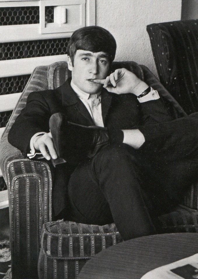 a study of john's and paul's body language while sitting: a thread