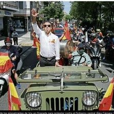 MemesNazaries's tweet photo. Los patriotas españoles en Granada.... https://t.co/jyGnMUEsEc