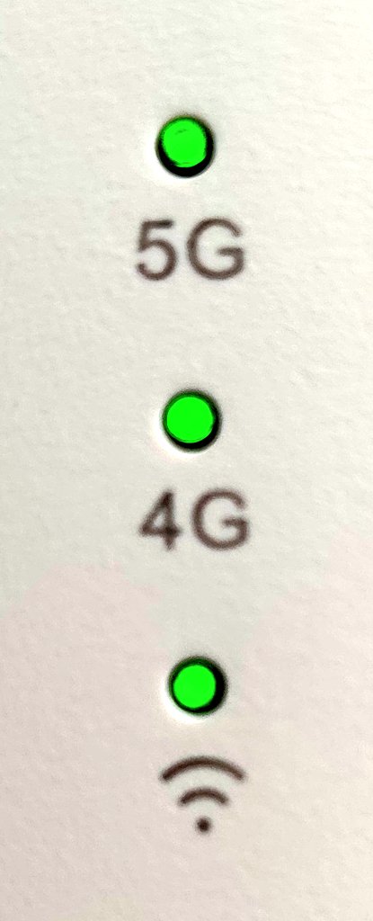 ipbroadcasttv's tweet photo. Very interesting data gathered this morning from the new @ThreeUK 5G base station in Milton Keynes. Peak 260Mb down &amp; 70Mb up on a single SIM card via Huawei CPE pro h112-372.
@PedroClarke1 https://t.co/mSwxtXC6ID