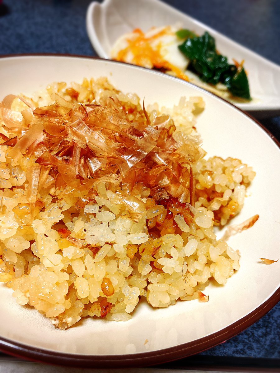 あいばまなぶでやってたチーズの釜飯うんちゃらやってみたけど美味しいー のっちのイラスト あいばまなぶでやってたチーズの釜飯うんちゃらやってみたけど美味しいー のっちのイラスト