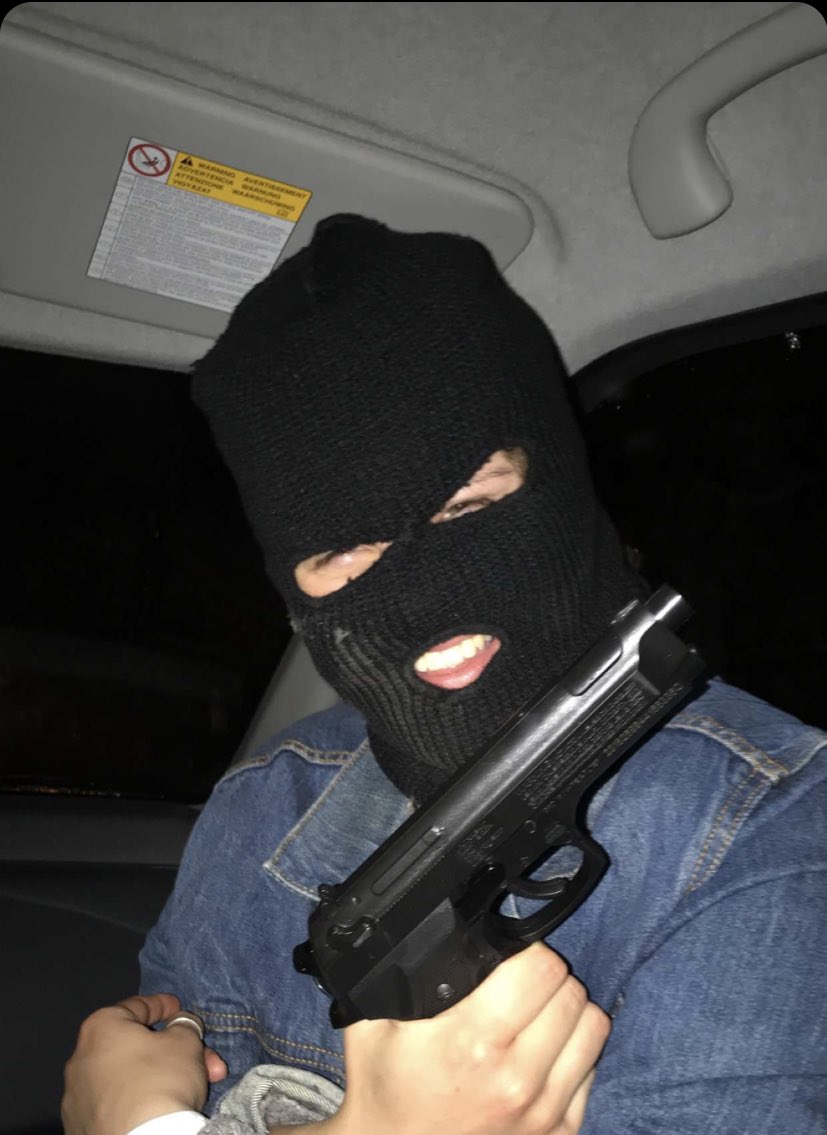 pulefar's tweet image. Skal på øyrane dåeh🤩