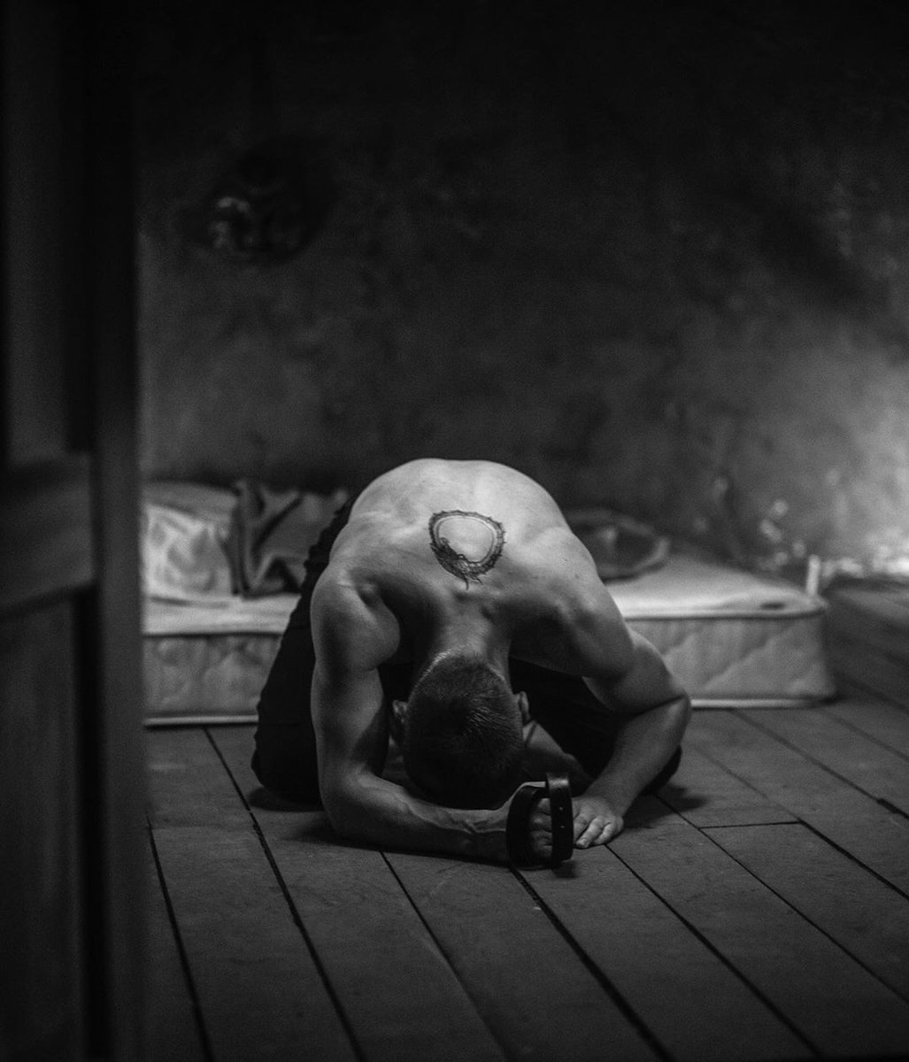 akuznetsovVK's tweet photo. Александр Кузнецов в клипе Mujuice - Circle of salt. #александркузнецов #русскоекино #актер #кино #музыка #mujuice #российскоекино https://t.co/2vrs07Asf0