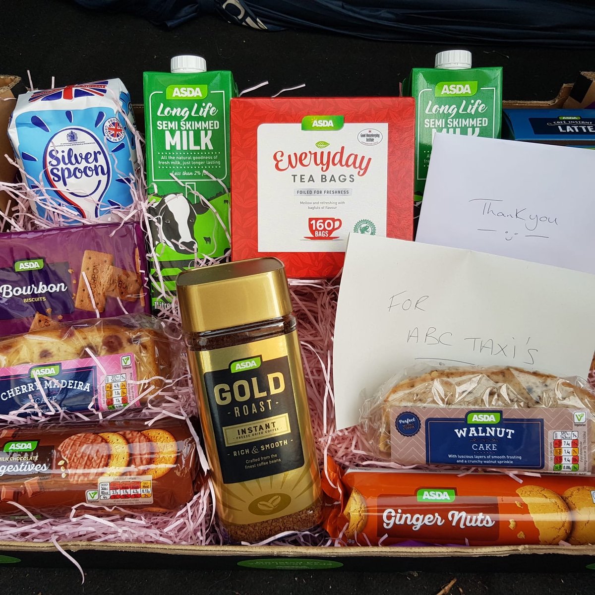 Abc_Taxis's tweet photo. We would like to say a massive Thank You to all the team at Asda, Drayton Road today for sending us this lovely hamper.
It means so much to us to be working along side such kind & supportive local businesses. #ABCTaxis #AsdaDraytonRoad #SupportLocal #Hamper #Norwich 💙💚💙💚💙 https://t.co/LfImSqgJ5u