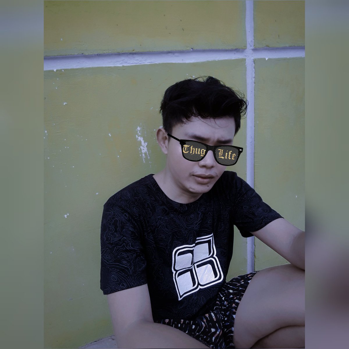 Bayuwaraa's tweet photo. Thug life https://t.co/eKPh0aMwH8
