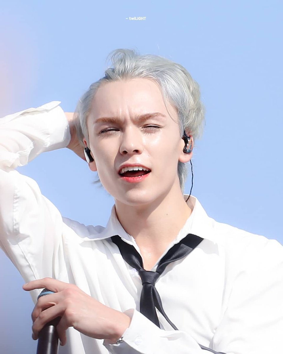 i have so many vernon pics on my phone and i thought it would be too bad to not share this blessing sohere are vernon pics that make me ask myself "is he even real?"ㅡa thread