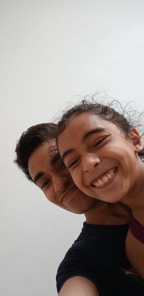 Sunanda S (@sunandas) on Twitter photo Hey we r so excited, finally <a href="/RahulSondi/">Rahul Sondi</a> back to home & her little sister Pahal got emotional seeing him at the door!
Good work <a href="/EducatingBB/">Educating Beyond Borders</a> ROX <a href="/CommResKitchen/">Community Response Kitchen</a> Daksha
Keep it up <a href="/NISAU_UK/">NISAU UK - Home of 🇮🇳 students & alumni in 🇬🇧</a> <a href="/HCI_London/">India in the UK</a> <a href="/arora_sanam/">Sanam Arora</a> further with Rahul’s experience we r happy to help more students Hey we r so excited, finally <a href="/RahulSondi/">Rahul Sondi</a> back to home & her little sister Pahal got emotional seeing him at the door!
Good work <a href="/EducatingBB/">Educating Beyond Borders</a> ROX <a href="/CommResKitchen/">Community Response Kitchen</a> Daksha
Keep it up <a href="/NISAU_UK/">NISAU UK - Home of 🇮🇳 students & alumni in 🇬🇧</a> <a href="/HCI_London/">India in the UK</a> <a href="/arora_sanam/">Sanam Arora</a> further with Rahul’s experience we r happy to help more students