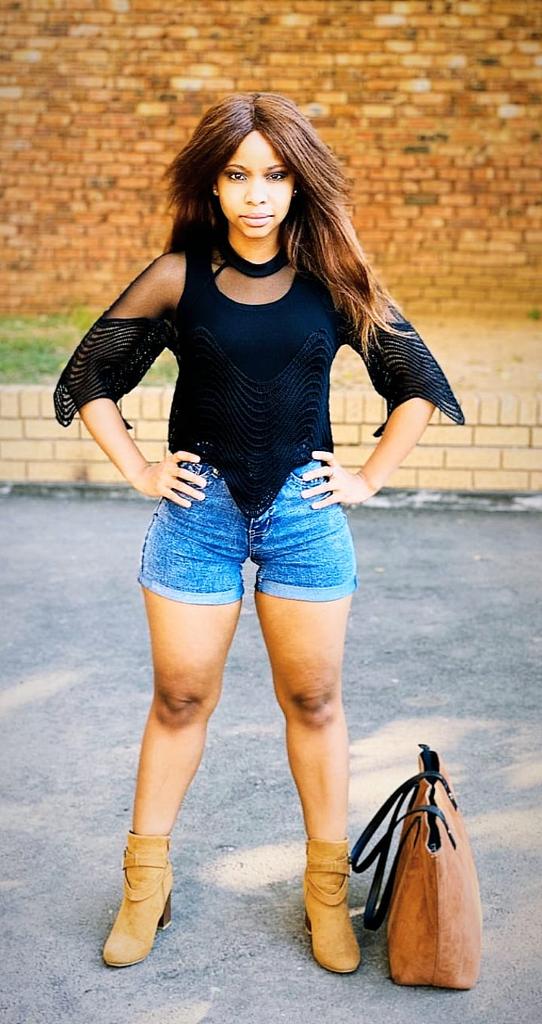 JarvisRefiloe's tweet photo. When I Fail, I say, "I can't do it Yet but I will try it again and again"
Third time's a charm...
#RefiloeJarvis
#ShortestModel https://t.co/jPfrdmgo0d