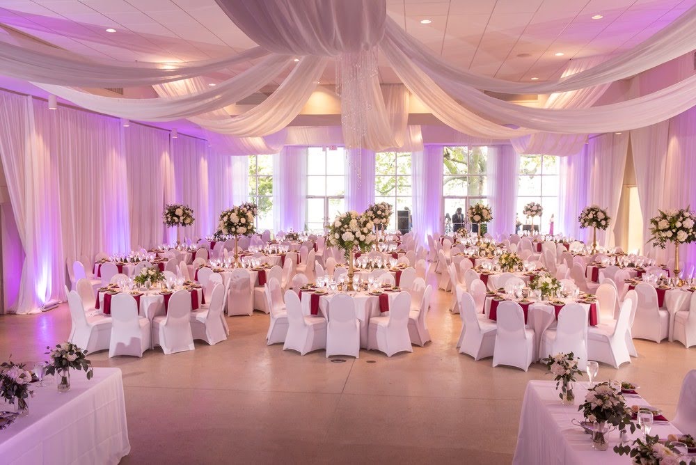 GabroEvents's tweet image. Love this setup at #tampagardenclub includes ceiling draping, wall draping, crystal hanging chandelier, and uplighting. Hope you like it.