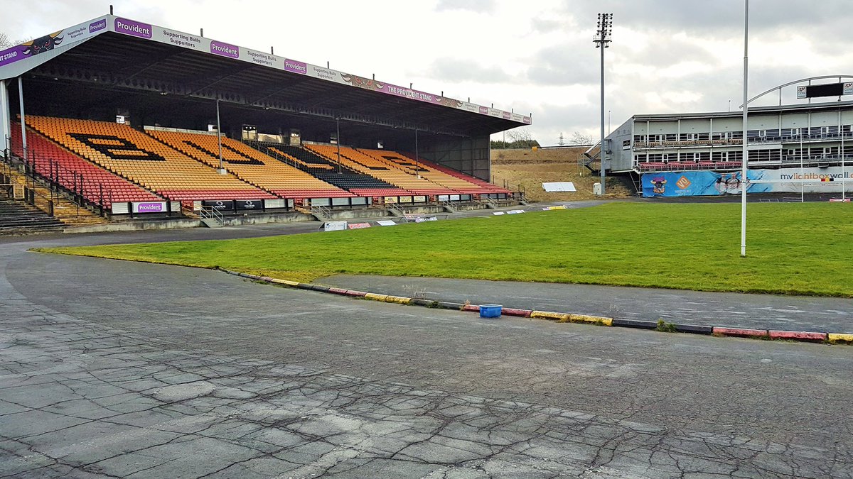HI everyone.

Welcome to our new twitter feed aimed at bringing back great memories of the Dukes at both the Shay and Odsal.

Please spread the word and join us!