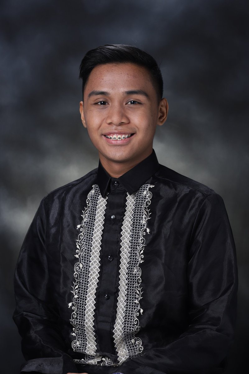 JonasLacbayan's tweet photo. 2 kinds if B.S.
1. Degree
2. The idea of "online classes and exams"

Parehong mahirap pero pareho kong pinagdaanan at tinapos. https://t.co/TKUXHG1Vl3