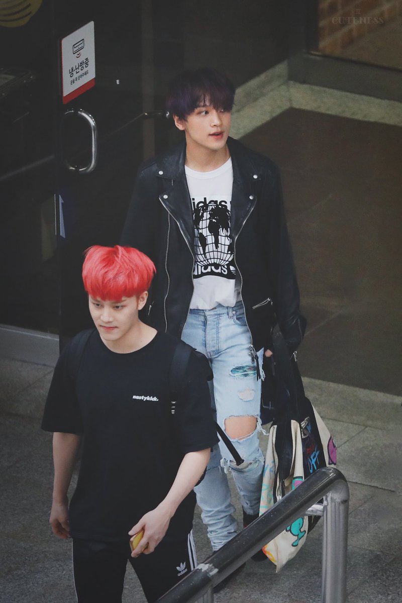 มาคับ เธรดรวมแฟชั่นน้องแฮชานสุดเท่ คนที่มีหุ่นเป็นสูตรโกงทุกอย่างใส่อะไรด้วยกันก็ดูดีไปหมด