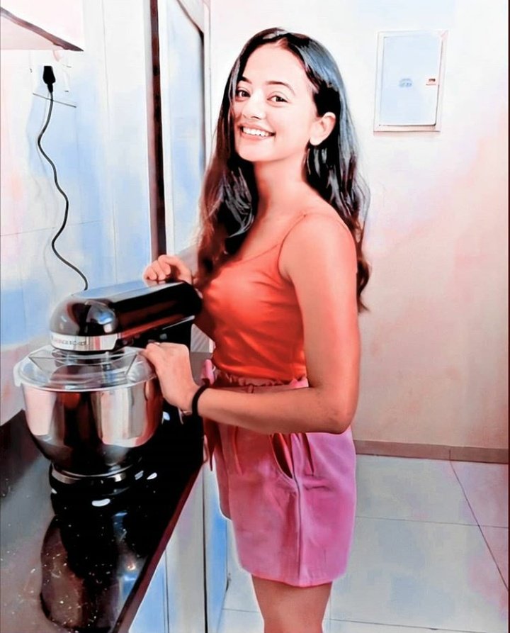 HellyTurkey's tweet photo. Charming💜✨
@OfficialHelly7
#HellyShah #Helly #HellyTurkey
#Aashi #Niti #Beyaz #Devanshi #Saroon #Kainat #Saltanat #baby #princess #Queen #Modern #Natural #SufiyanaPyaarMera #SPM #HS #IshqMeinMarjawan2 #KhushiyonKiiGullakAashi  #BıçakSırtı #Swaragini #Swara https://t.co/1aMw8X8m9t