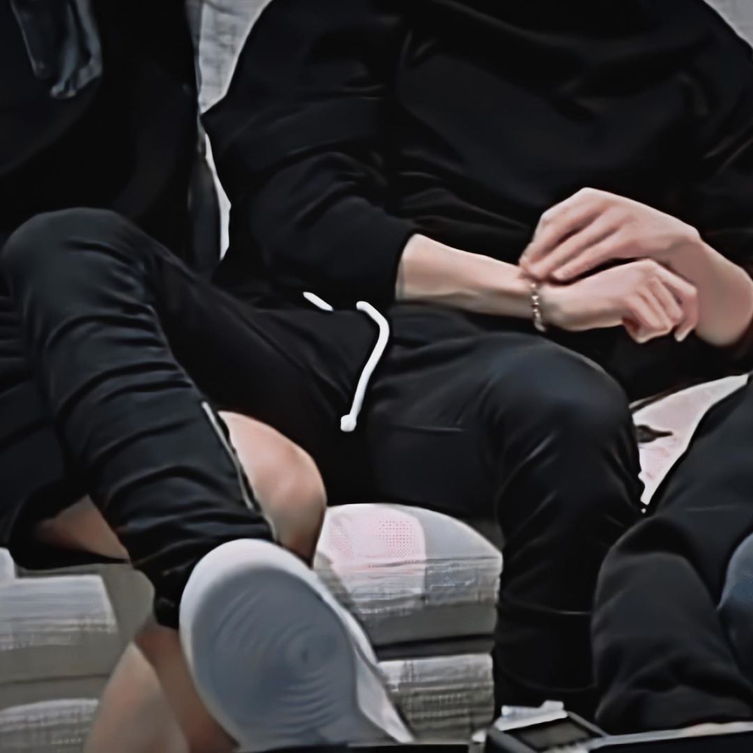 jungkook's thighs, a very very dangerous thread