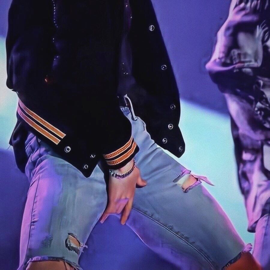 jungkook's thighs, a very very dangerous thread