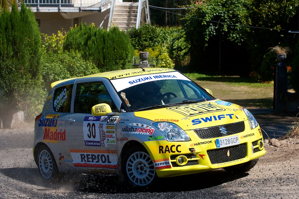 Acabamos de recibir con tristeza la noticia del fallecimiento del piloto Angel Romo. Disputó la Copa Suzuki Swift en las temporadas 2008,2009 y 2010. La familia Suzuki quiere enviarle un fuerte abrazo a toda su familia y amistades. DEP.