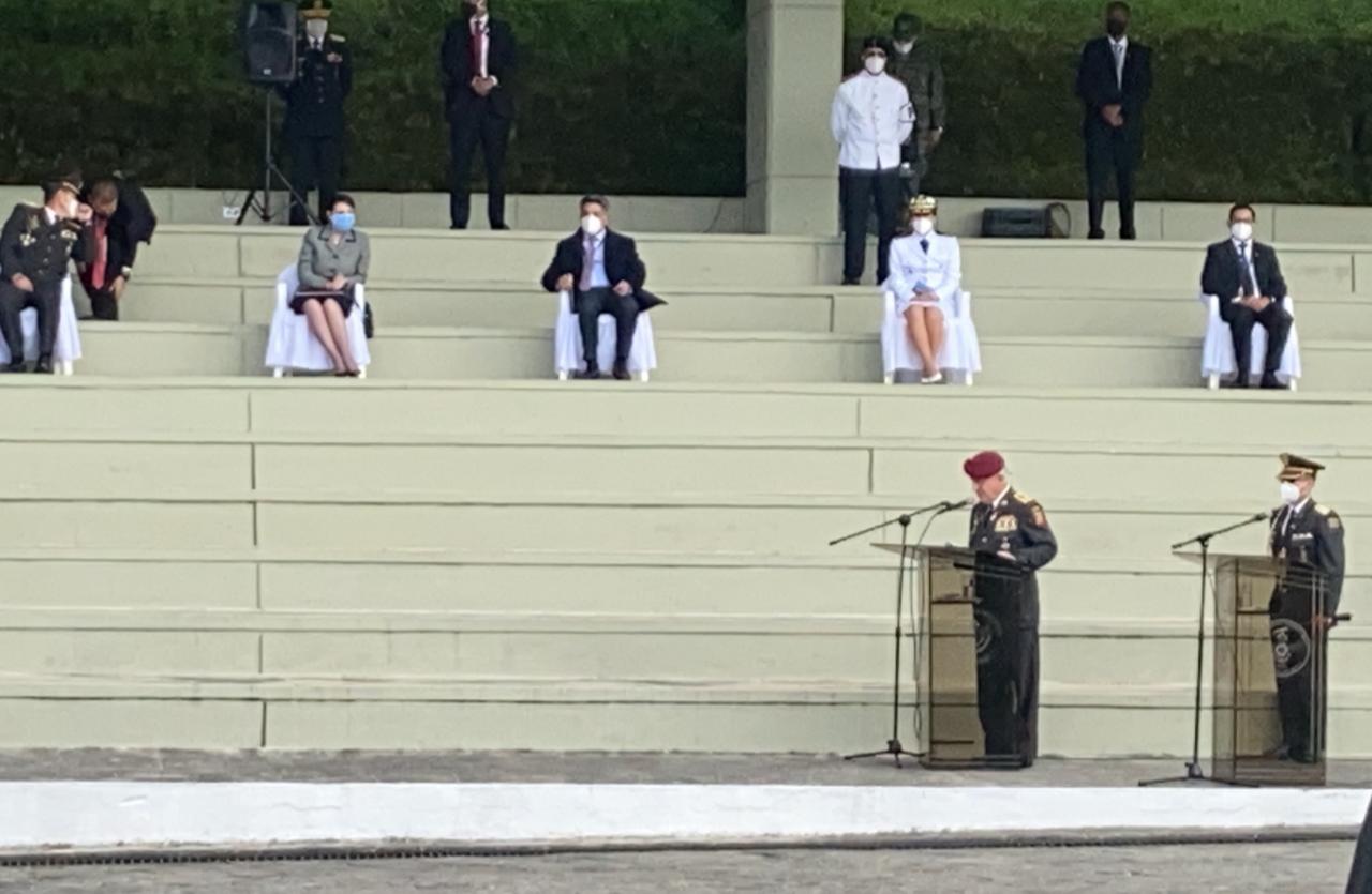 httpspbstwimgcommediaEYyVLruWAAAO4hMformatjpgnamelarge